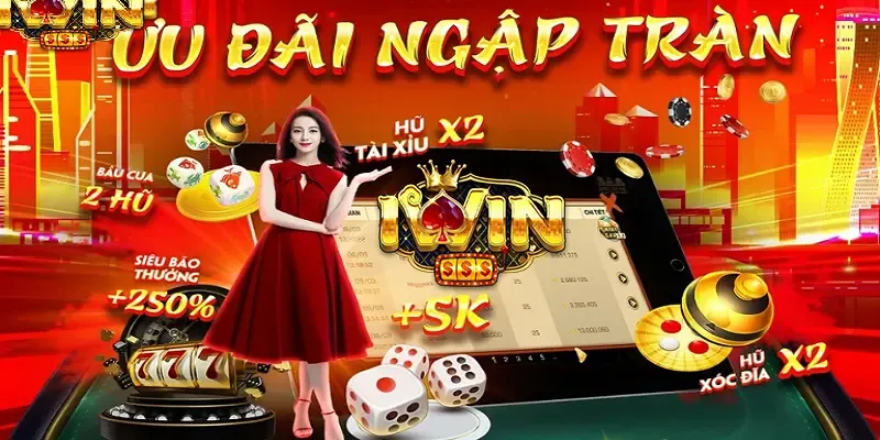 Tay vợt chuyên nghiệp đang giao bóng trên sân tennis